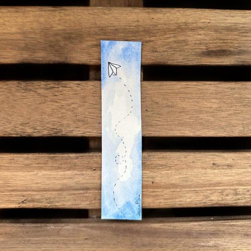 فاصل كتاب ورقي طائرة ورق