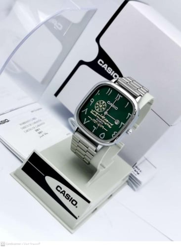 ساعه كاسيوا بشعار يوم التأسيس ضد الماء عليها ضمان