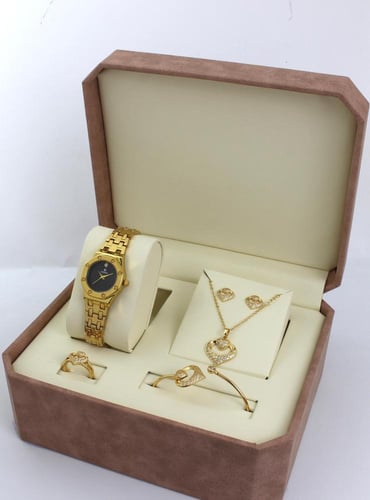 طقم ساعه نسائية سهره