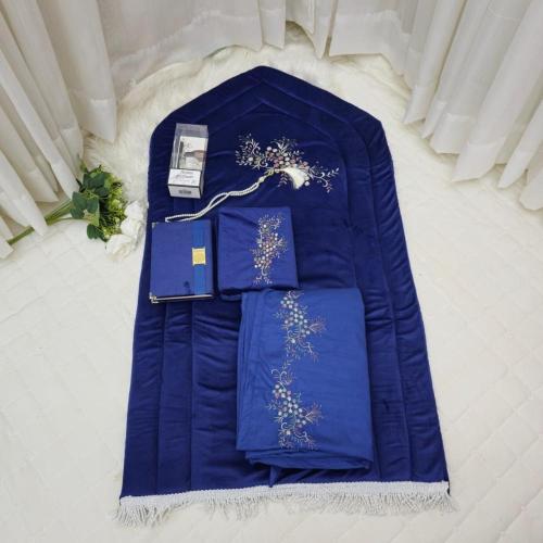 بوكس رمضان نسائية سجاد وشرشف ومصحف وسبحه ومعطر هدي...