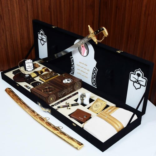 بوكس رجالي سيف +خنجر خليجي تراث بشت وطني صناعه كور...