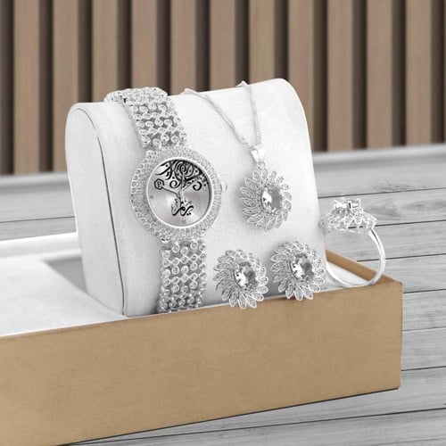 اطقم ساعة نسائي بشكل فخم مع واكسسوارت