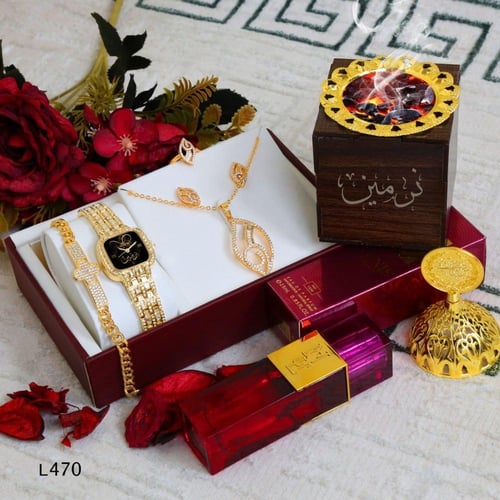 هدايا نسائي طقم ساعه مع الاكسورات مع ميني عطر فاخر