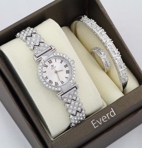 طقم سهره ساعه مع الإكسسوارات