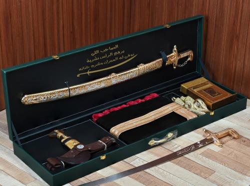 بوكس ملكي سيف مع بشت عالي الجودة مديل جديد حصري