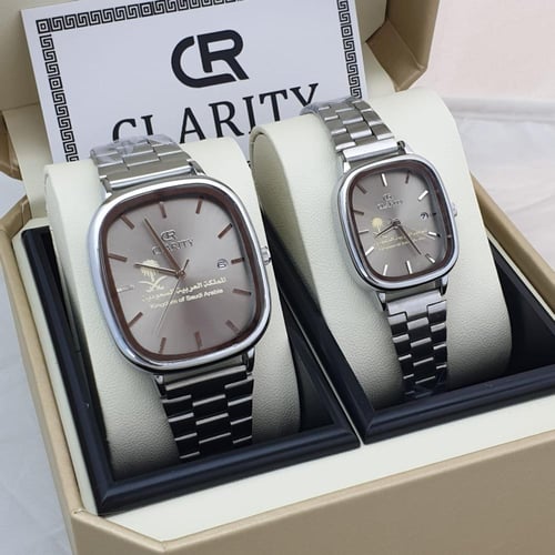 طقم ساعه زوجين ماركه كليرتي تصميم حصري مع شعار الم...