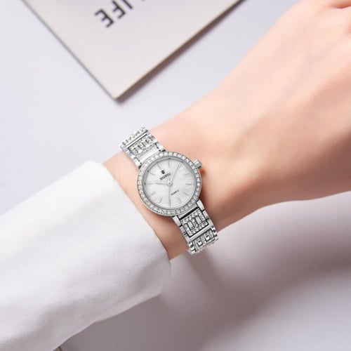 ساعه ماكسويل نسائية تصميم فندي