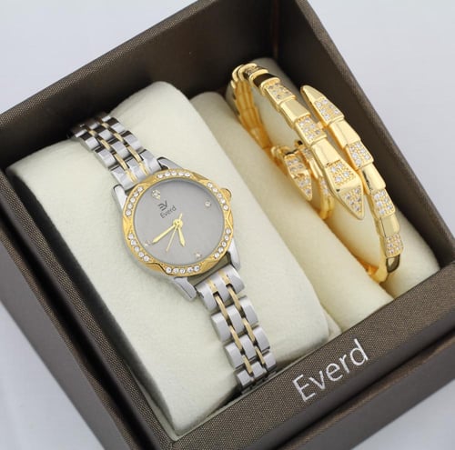 طقم ساعه نسائية