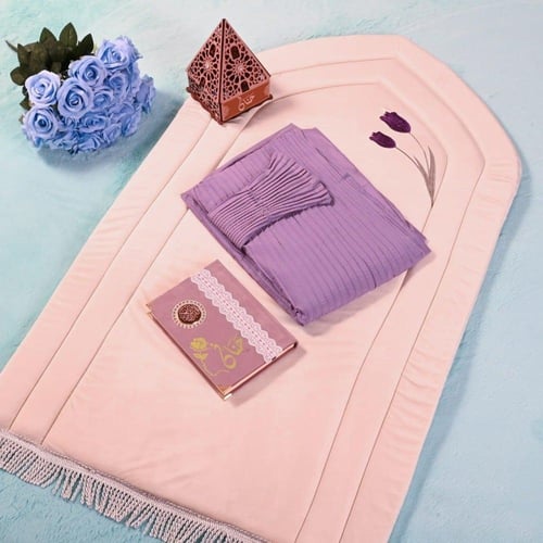 هديه رمضانيه نسائية طقم صلاه سجاد وشرشف ومصحف ومبخ...