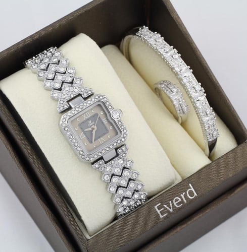 طقم سهره ساعه مع الإكسسوارات