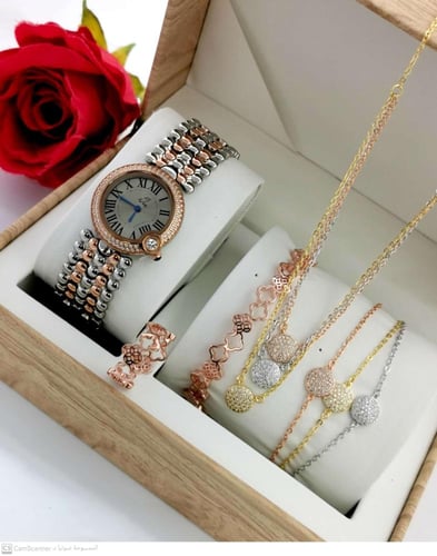 طقم ساعه نسائي هاي كواليتي ضد الماء مع الاكسورات ح...