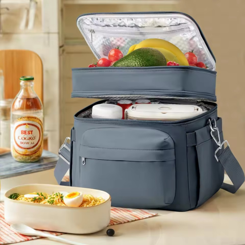 حقيبة غداء أو زجاجات الاطفال معزولة ضد الماء