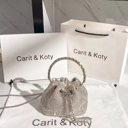 حقيبة يد فاخرة للمناسبات