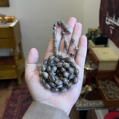 مسباح بما يسمى فاتروان رمادي رخامي