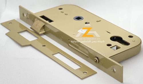 قفل باب يال ايطالي YALE مقاس 50