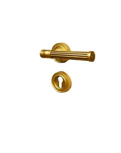 مسكة باب إيطالي