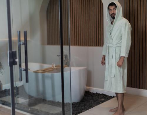 Luxury men's robe with a green hat