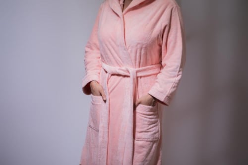 روب فاخر نسائي بقبعة