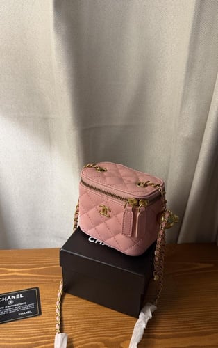 شانيل بينك ميني ماستر