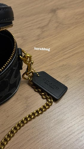 كوتش ميني-اسود وذهبي