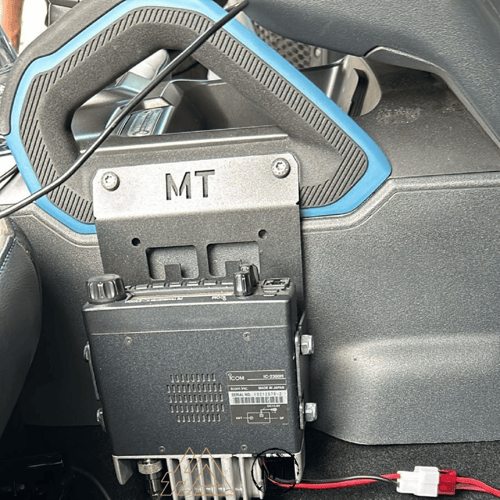 قاعدة جهاز مراسلة مصممة خصيصا لفورد برونكو