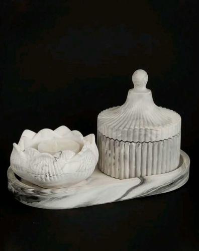 مجموعة كونكريت مع صينية