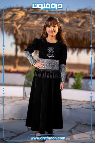 فستان مخمل يوم التاسيس ( بناتي )