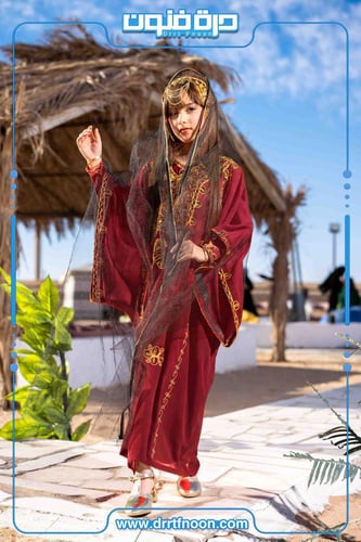 ثوب النشل النجدي بناتي ( عنابي )