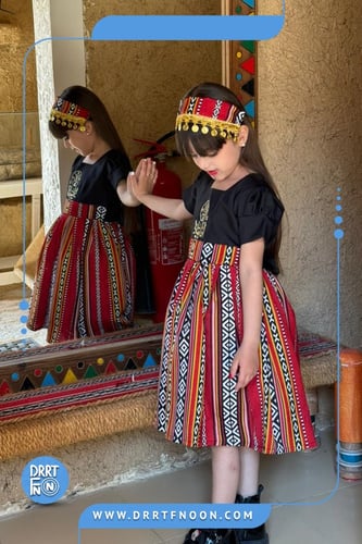 فستان بتصميم السدو التراثي ( بناتي )