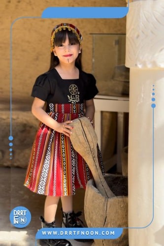 فستان بتصميم السدو التراثي ( بناتي )