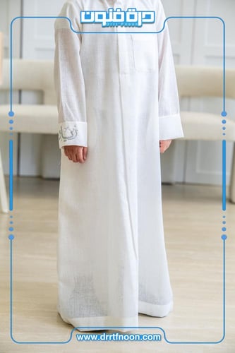 ثوب لينن أبيض