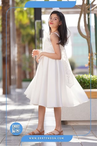 فستان مع وشاح ( أبيض )