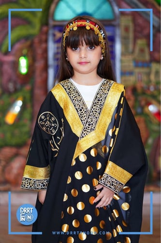 بشت ملكي يوم التأسيس (بناتي)