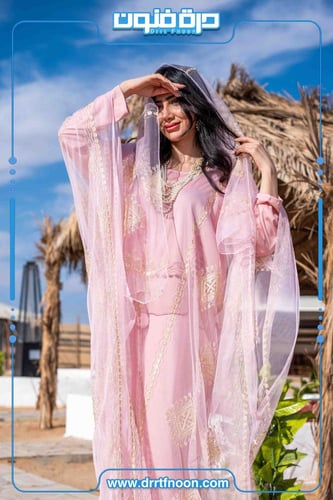 لبس حجازي نسائي ( وردي)