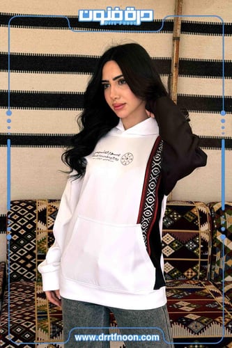 بلوفر التأسيس بنقش السدو ( نسائي )