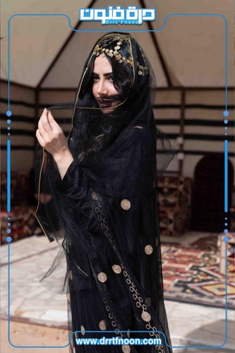 مسرح هاشمي أسود بنقشة جنوبيه