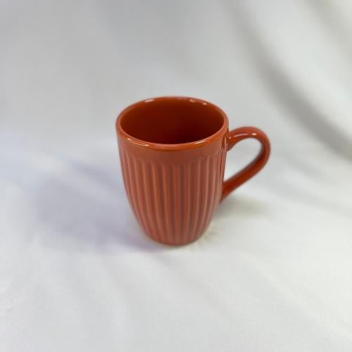 كوب مع قاعدة