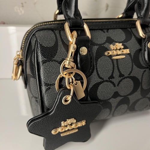 كوتش روان أسود ١٧ سم + تعليقة نجمة