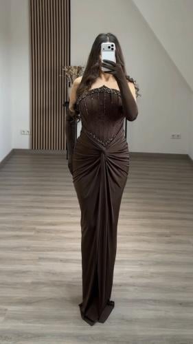 Evening gown lace with qalfaz