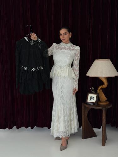 فستان دانتيل