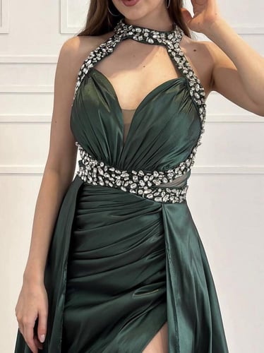 فستان أخضر كريستال