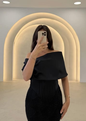 فستان سهرة مخصر