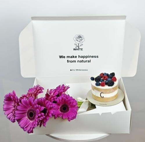 كيك التوت من جاناش مع جربيريا موف