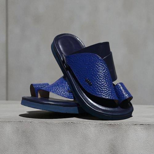 حذاء شرقي سادة