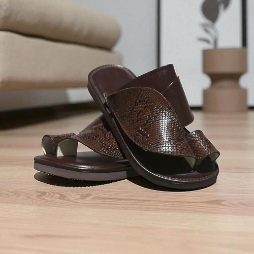 حذاء شرقي سادة