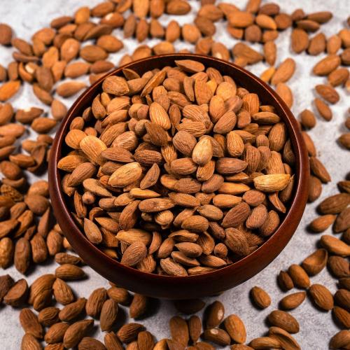 لوز افغاني 1KG