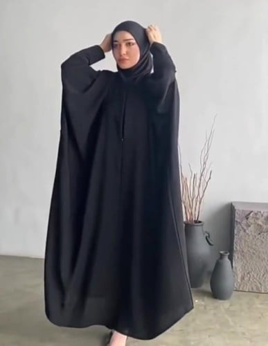 عباية عمرة ساترة ومريحة للحرم