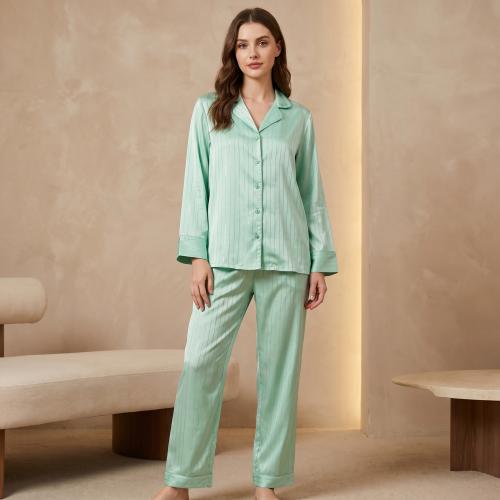 Princess pajama set, green color