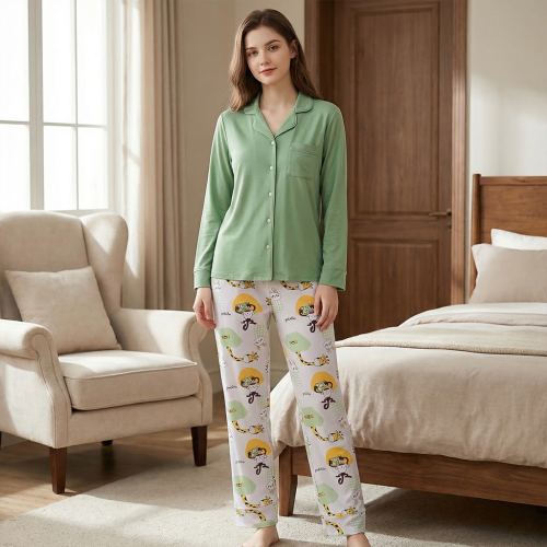 Long-sleeved pajama set