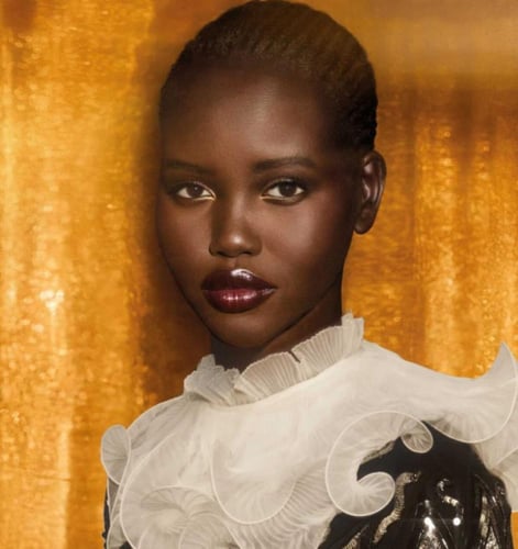 ماء تواليت بورن إن روما رانديفو بلانك أومو